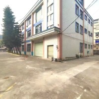 光明新区公明马田街道原房东独门独院、厂房1-3层独院3400平米、宿舍1000平米、实际面积出租，28元、电315KVA、合同5年…