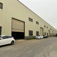 东莞市桥头原房东实际面积5200平 单一层[滴水10米]，带5部现成行车 电按需  非常适合压铸，五金，塑料，模具等行业。 工业用地，周边没有居民，形象好